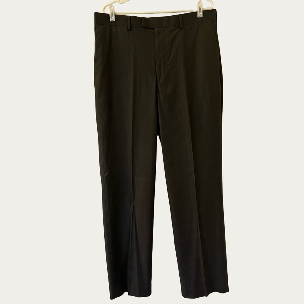 Perry Ellis Men’s Black and Charcoal Pinstripe Dress Pants Size 36/32‎
